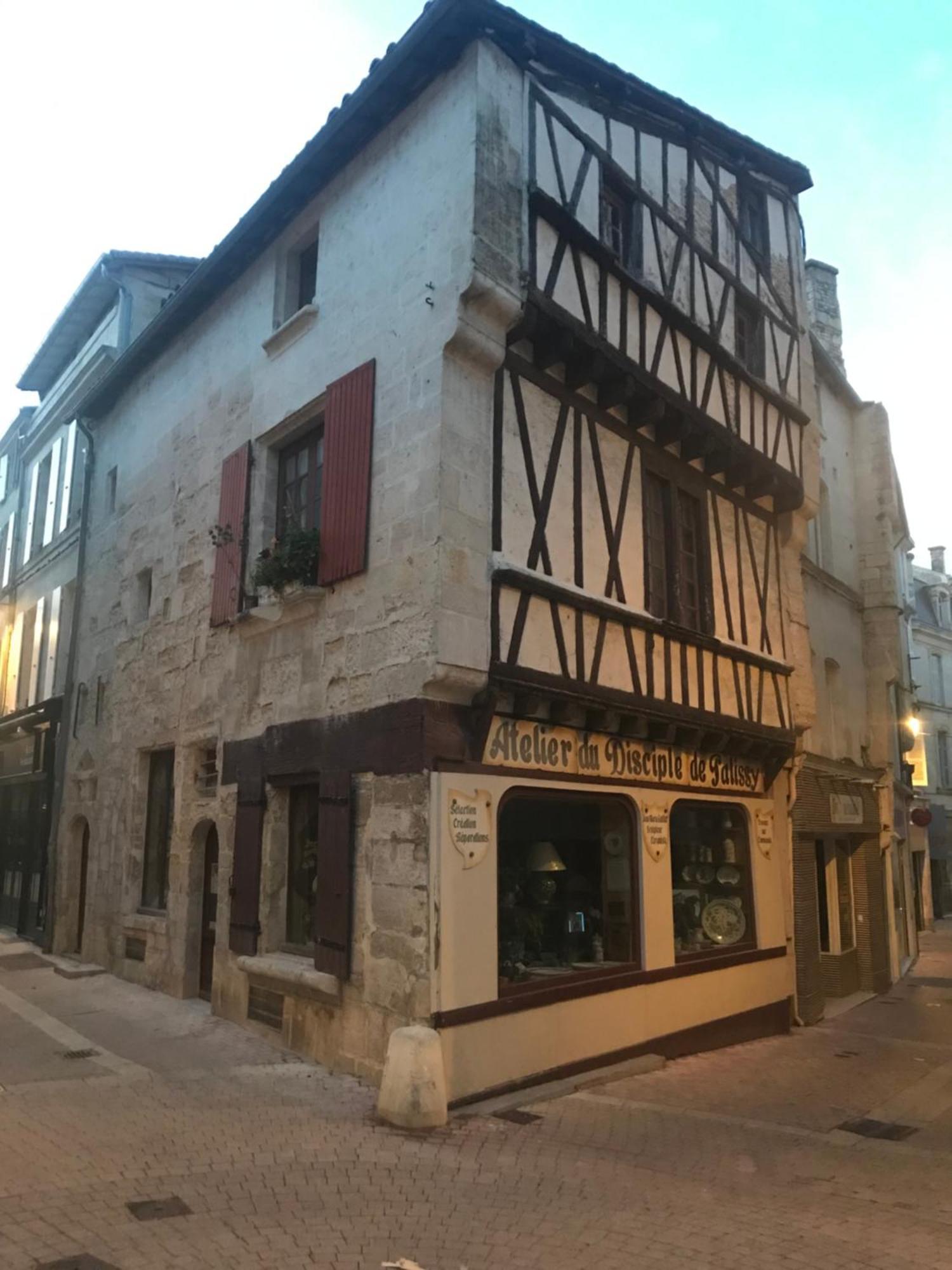 Super Studio Coup De Coeur Niort Exteriör bild