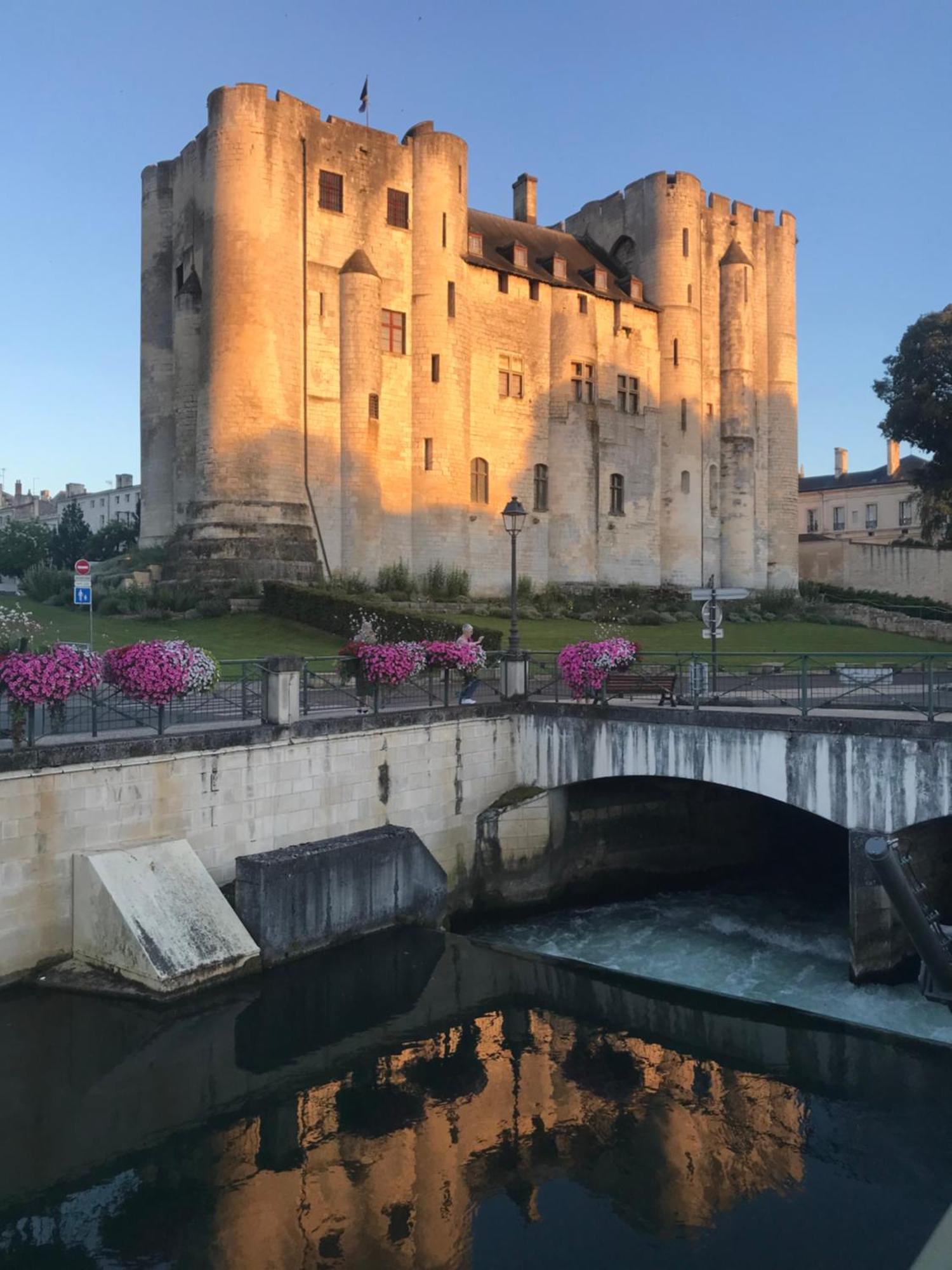 Super Studio Coup De Coeur Niort Exteriör bild